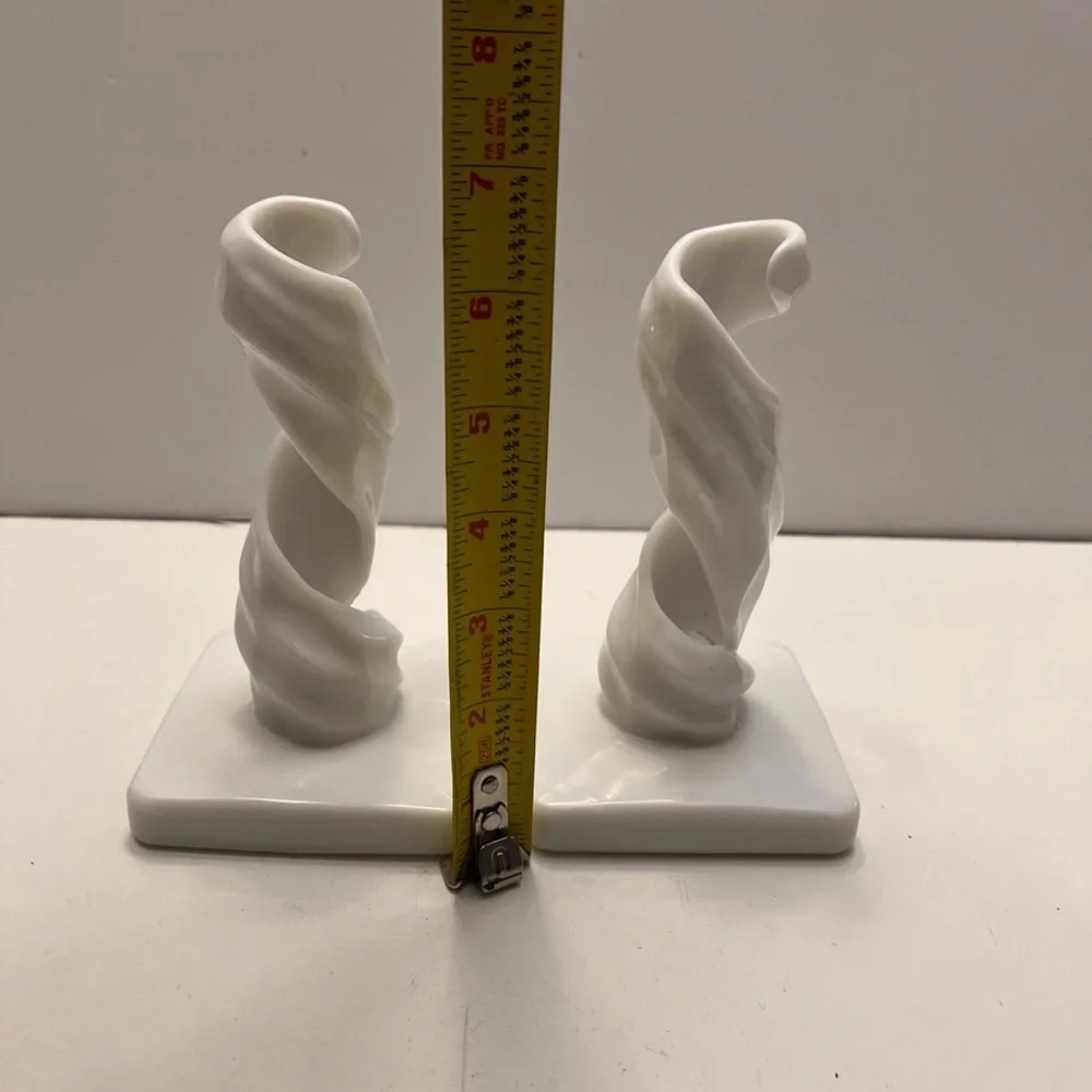 Westmoreland Milk Glass Spiral 6 1/2